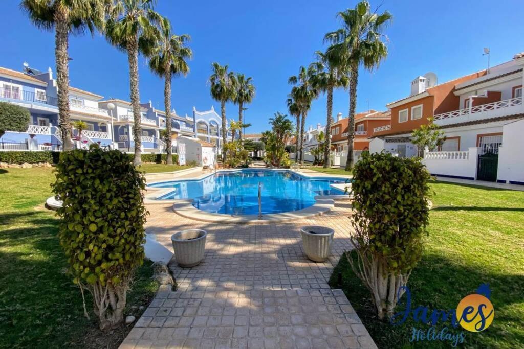 Laguna Townhouse Overlooking Communal Pool Lom01 Сьюдад-Кесада Экстерьер фото